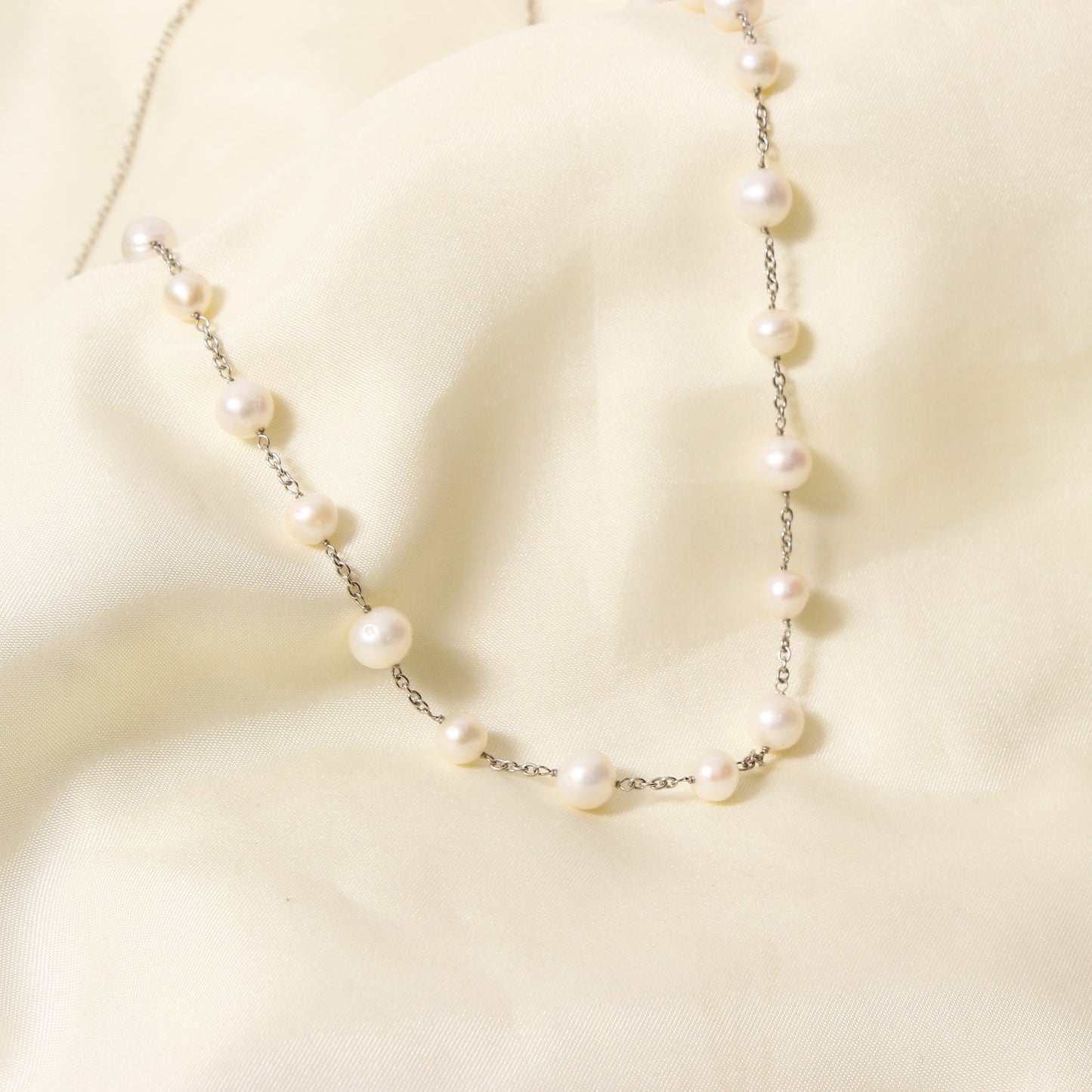 Elegant Natural Pearl Endless Necklace – Timeless Freshwater Gemstone Strand for Effortless Style