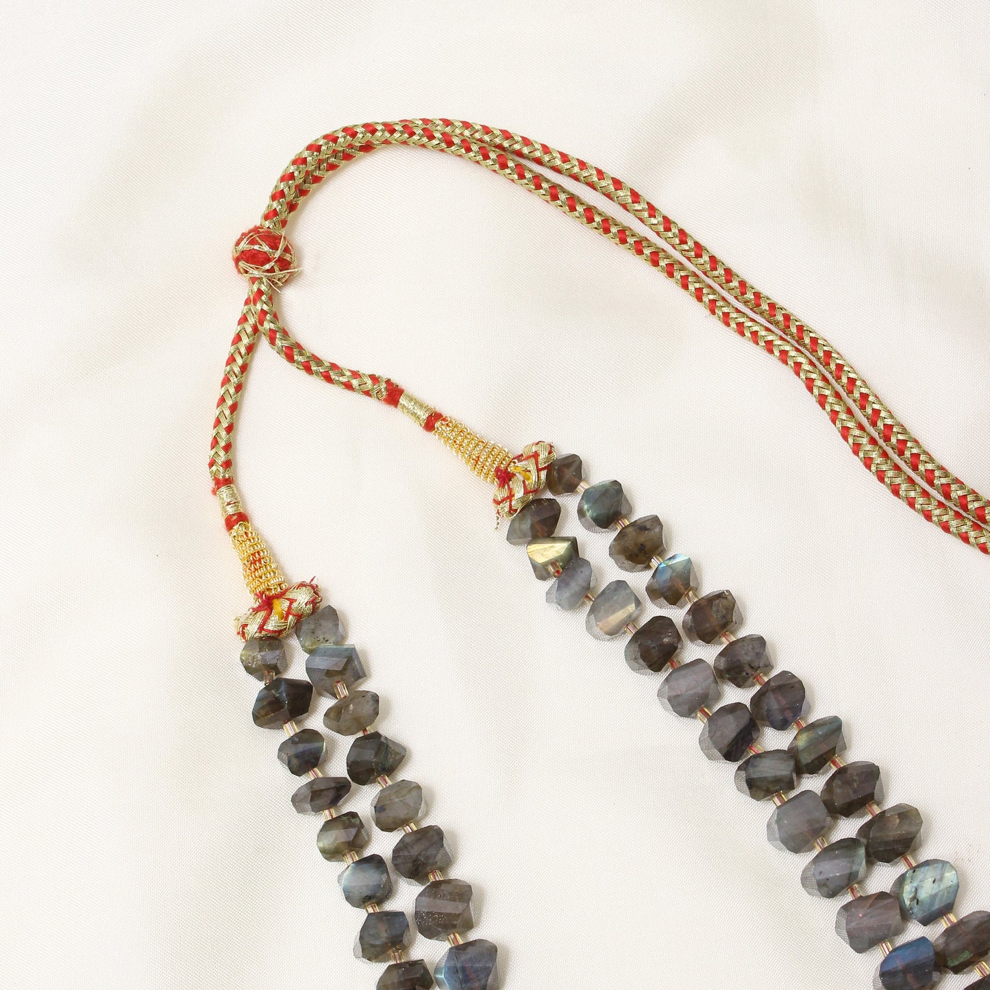 Natural Labradorite 2-Layered Sarafa Necklace – Iridescent Gemstone Elegance