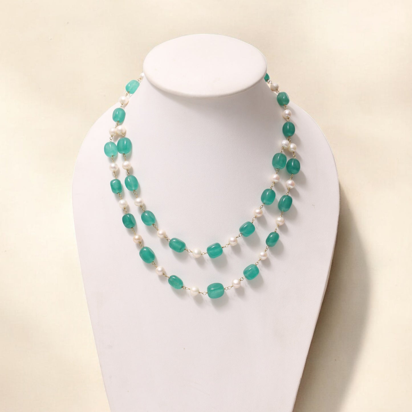 Natural Green Quartz & Freshwater Pearl Beaded Necklace – Elegant Double-Layer Jewelry