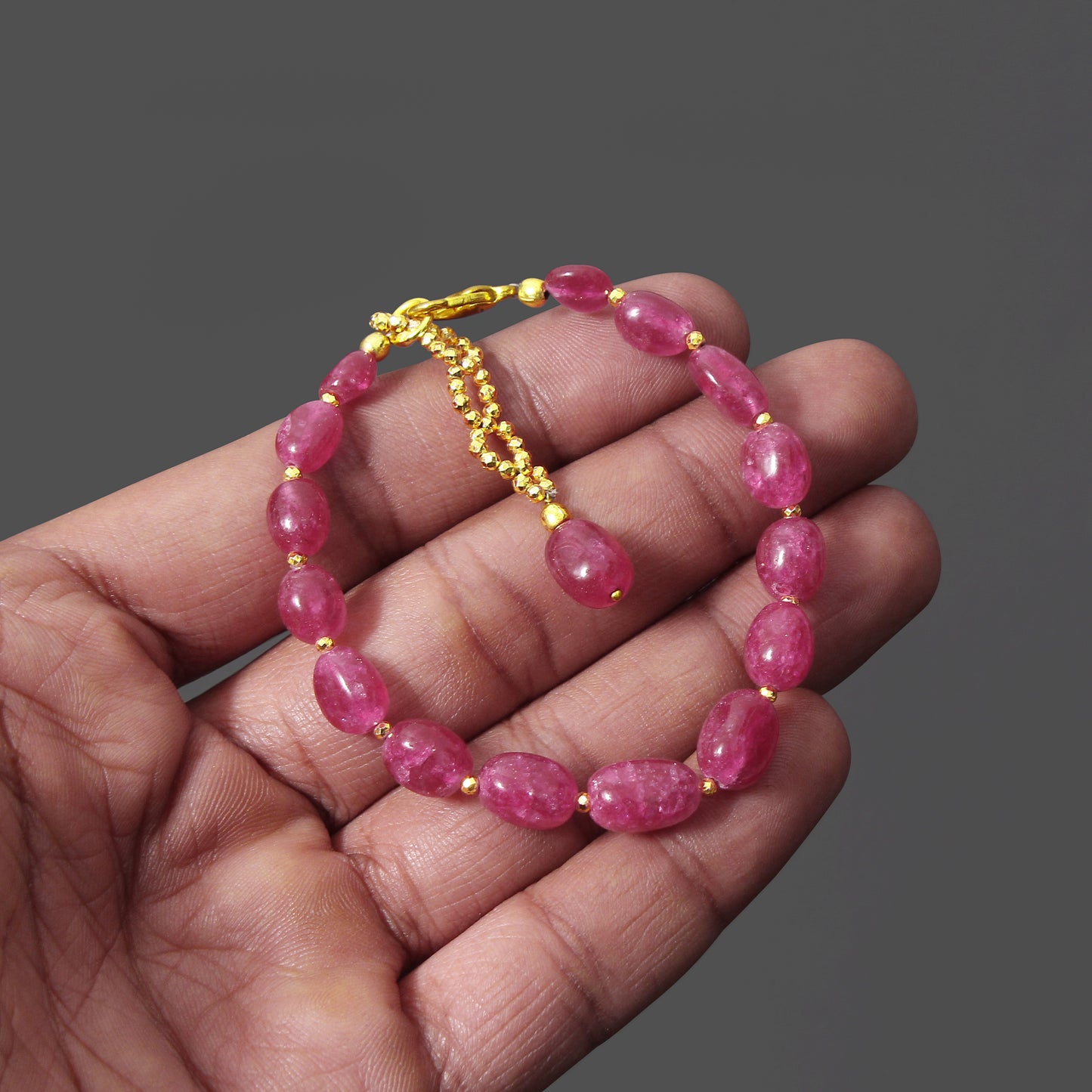 Stunning Hematite and Ruby Oval Gemstone Bracelet – Elegant & Versatile