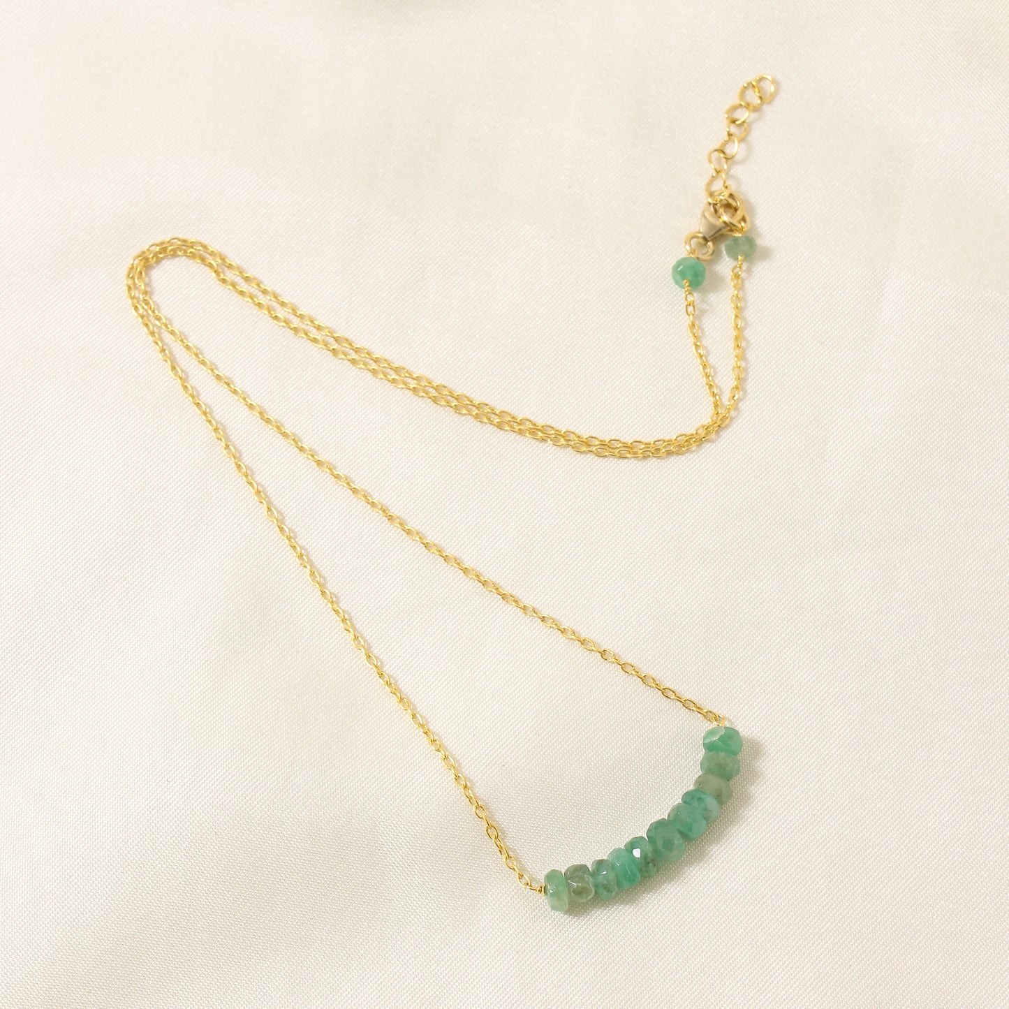 Delicate Natural Emerald Beaded Bar Necklace – Minimalist Birthstone Jewelry