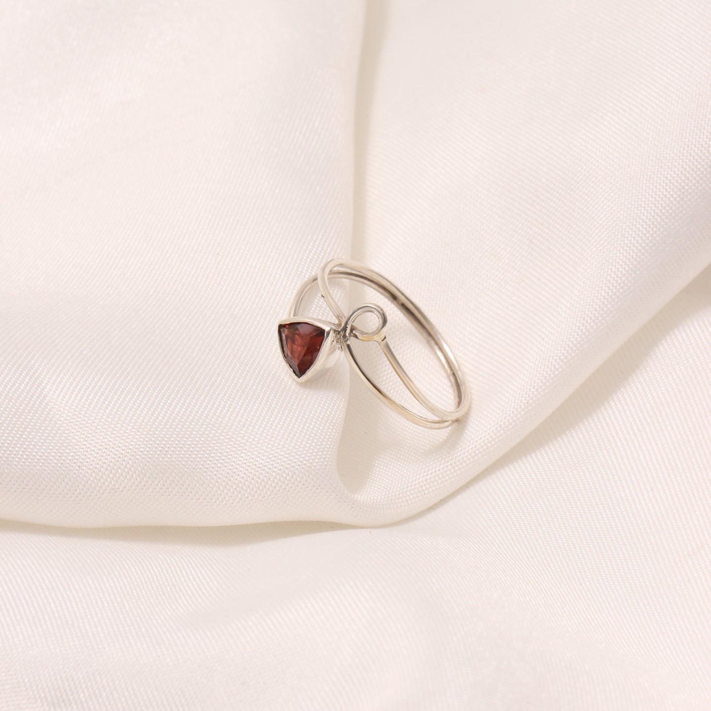 925 Sterling Silver Natural Garnet Trillion Cut Ring – A Bold Symbol of Passion