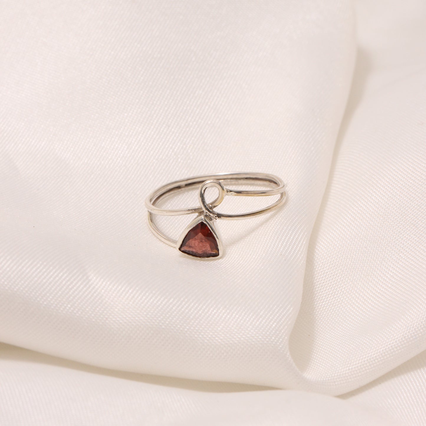 925 Sterling Silver Natural Garnet Trillion Cut Ring – A Bold Symbol of Passion