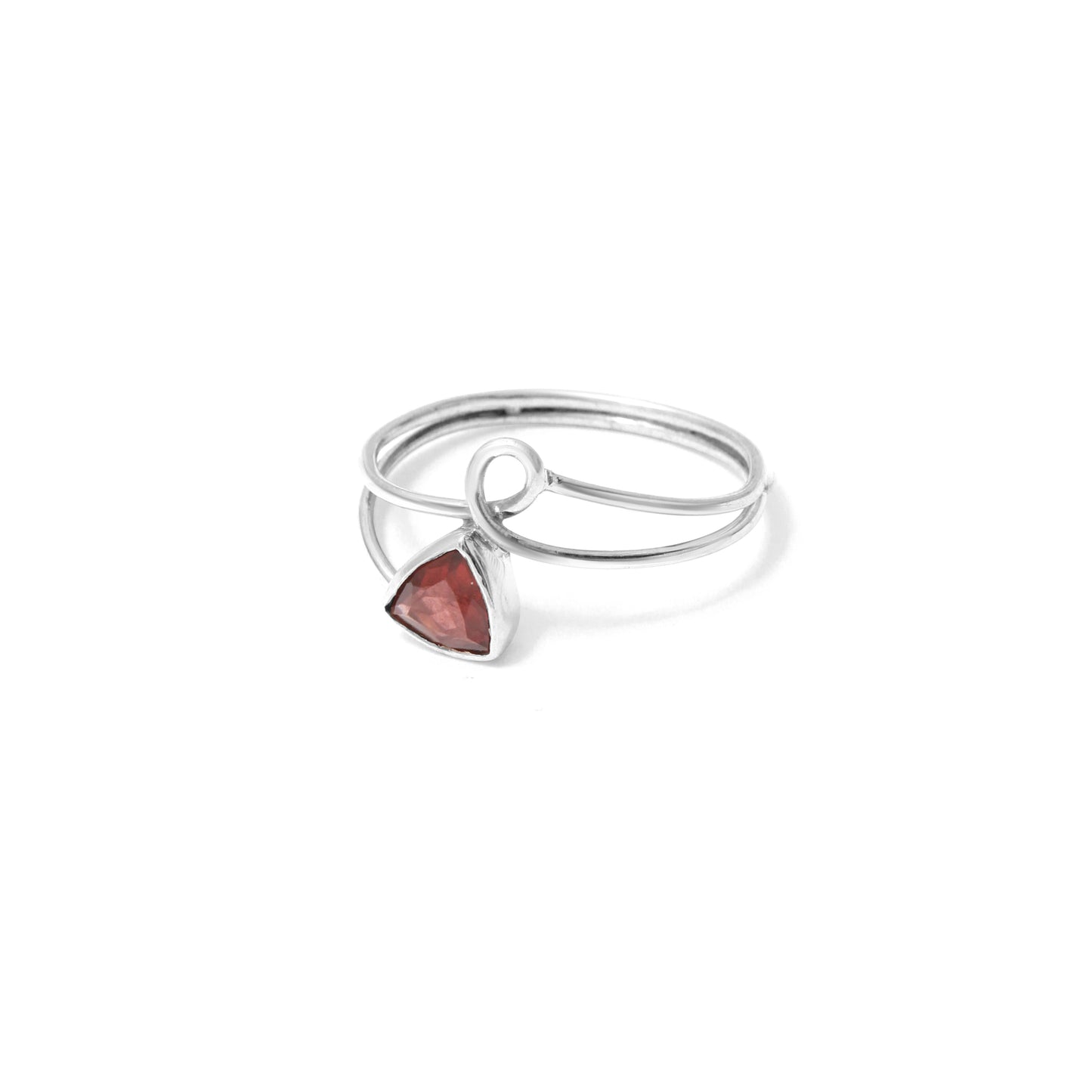 925 Sterling Silver Natural Garnet Trillion Cut Ring – A Bold Symbol of Passion