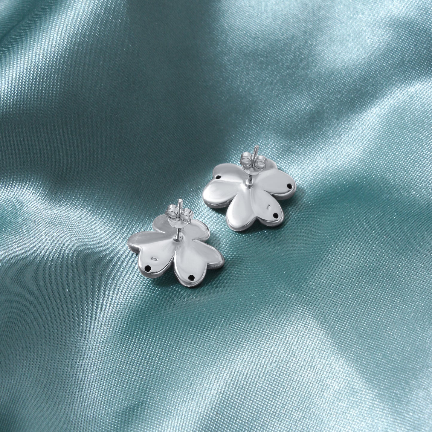 Elegant 925 Sterling Silver Three-Leaf Stud Earrings – Chic & Timeless Floral Jewelry