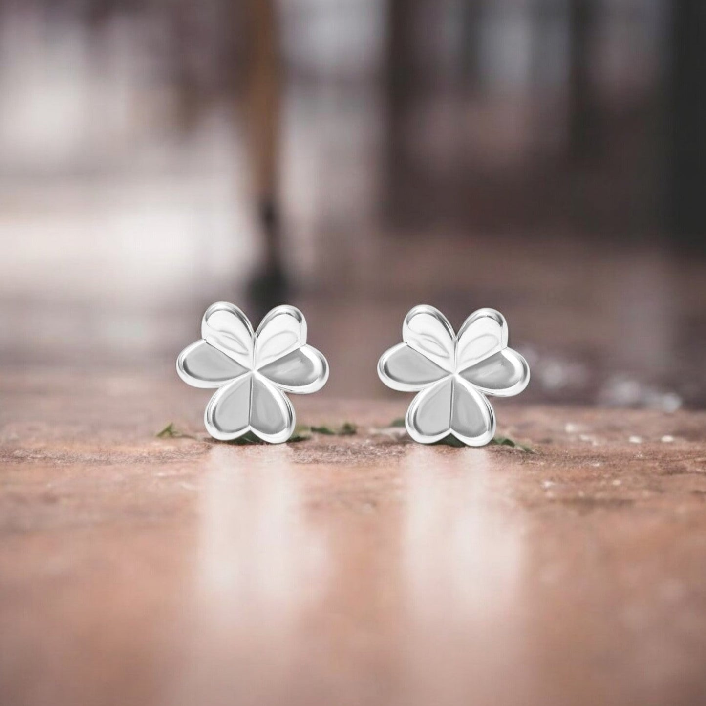 Elegant 925 Sterling Silver Three-Leaf Stud Earrings – Chic & Timeless Floral Jewelry