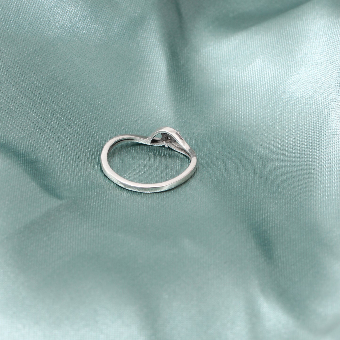 925 Sterling Silver White Zircon Ring – Timeless Sparkle & Elegance