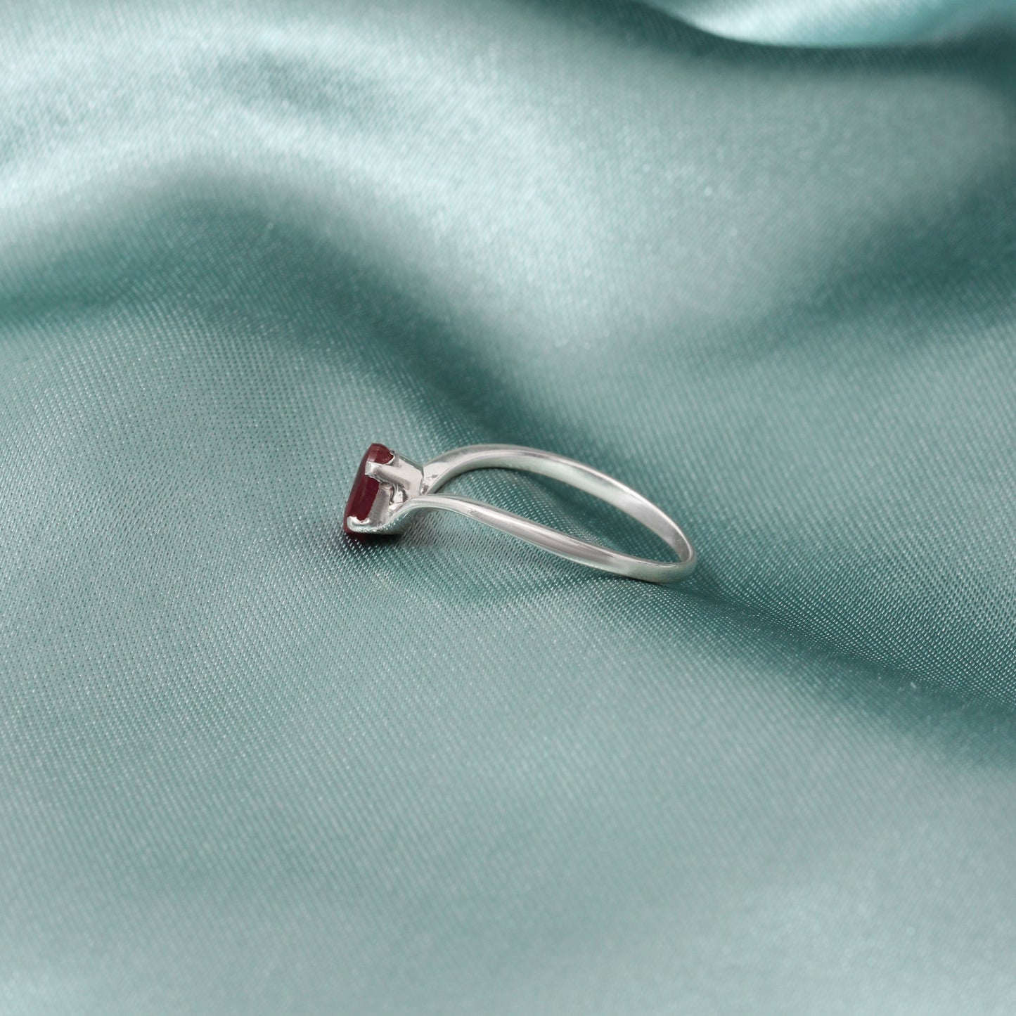 925 Sterling Silver Ruby Gemstone Ring – Elegance with a Touch of Royalty