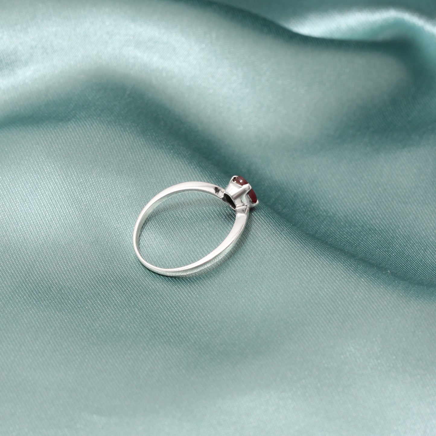 925 Sterling Silver Ruby Gemstone Ring – Elegance with a Touch of Royalty