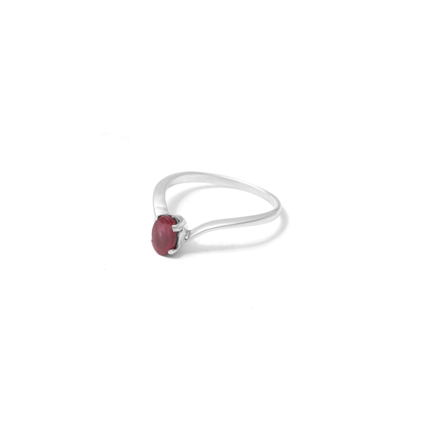 925 Sterling Silver Ruby Gemstone Ring – Elegance with a Touch of Royalty