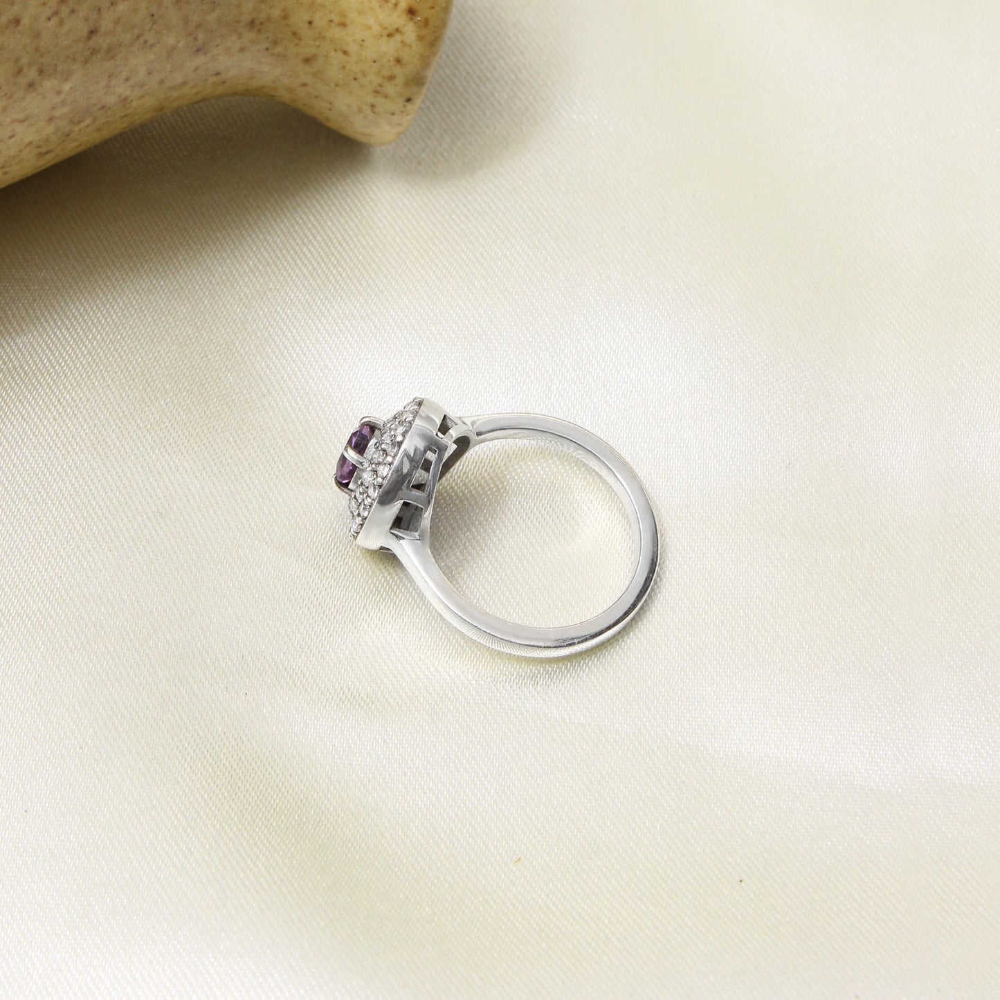 925 Sterling Silver Natural Amethyst Halo Ring – Elegant February Birthstone for Calm & Clarity