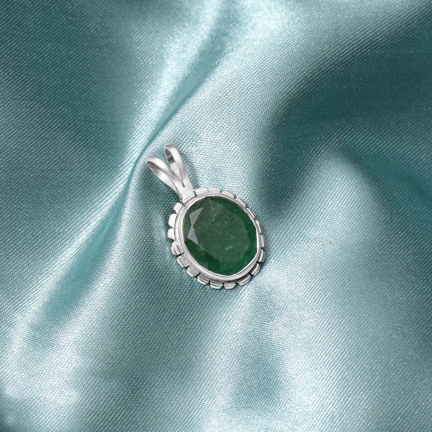 Oval Cut Natural Green Strawberry Quartz Pendant – Reiki Healing Crystal in Silver for Positive Energy