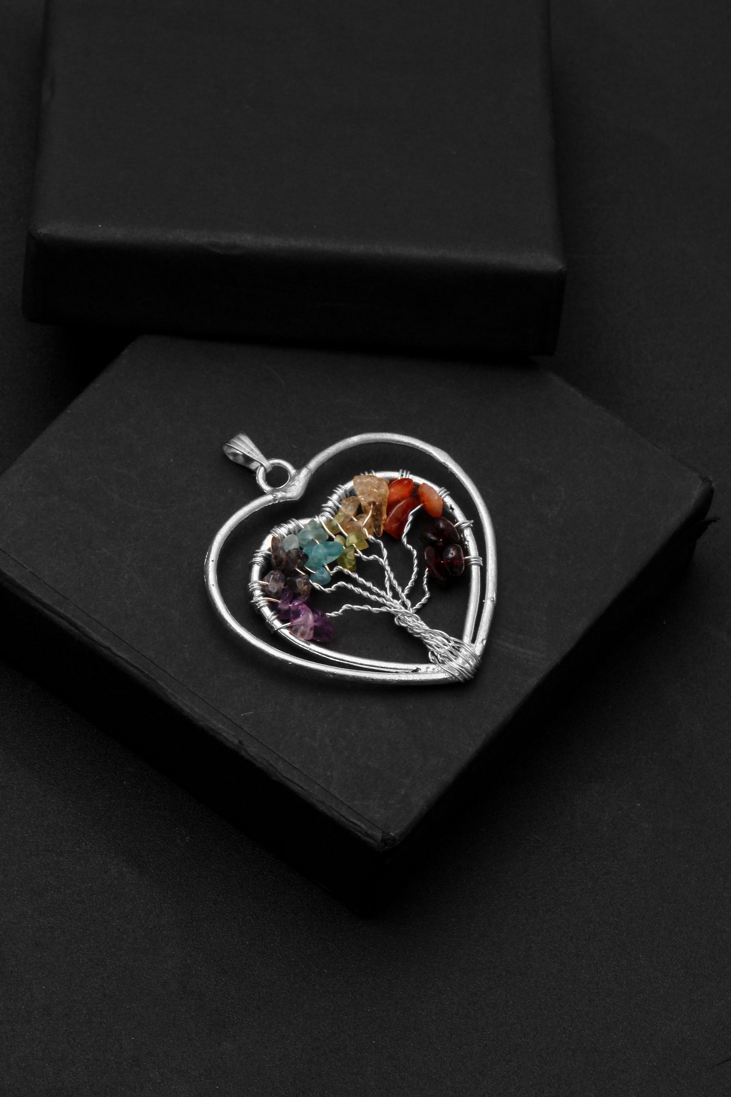 7 Chakra Heart Pendant - Balance & Holistic Healing