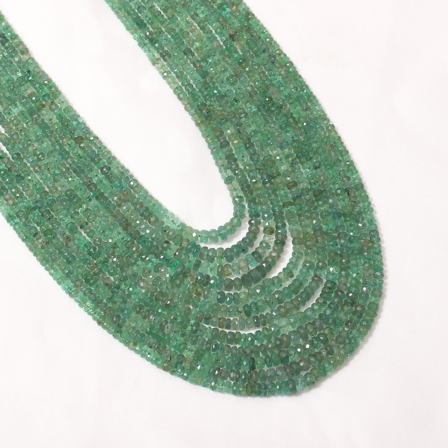 Natural Emerald Twelve-Layer Necklace – Luxurious Multi-Strand Green Gemstone Necklace