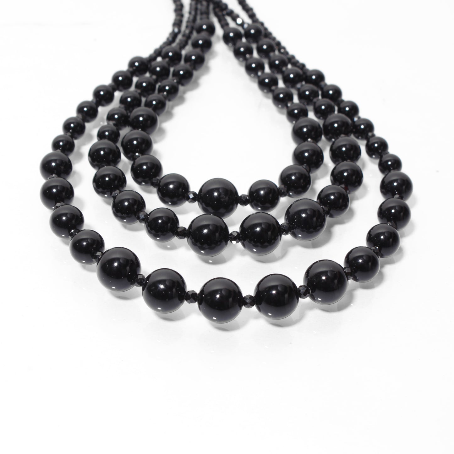 Natural Black Onyx Beads Gemstone Necklace – Elegance, Protection & Focus