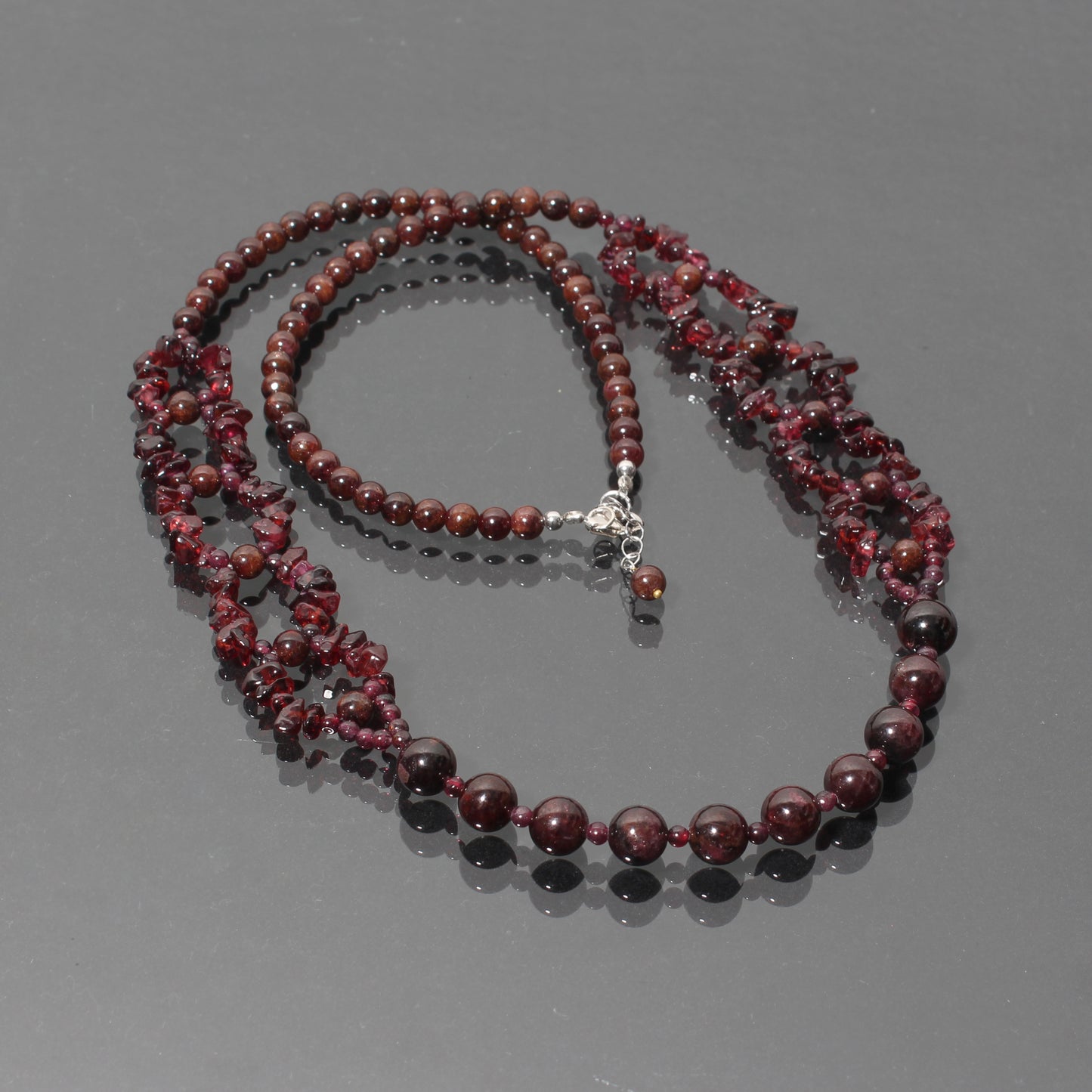 Natural Garnet Beads Gemstone Designer Necklace – Passion, Energy & Elegance