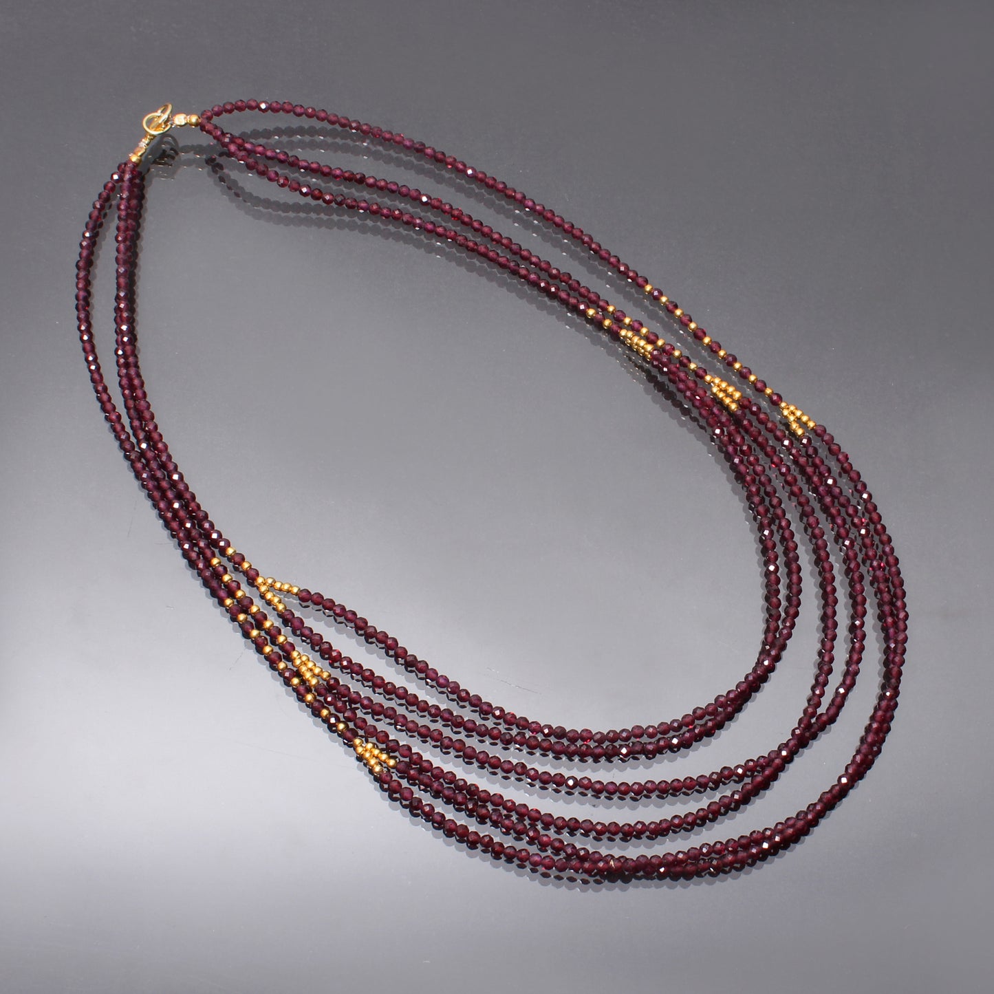 Luxurious Multi-Layer Natural Garnet Beaded Necklace – Elegance in Every Strand