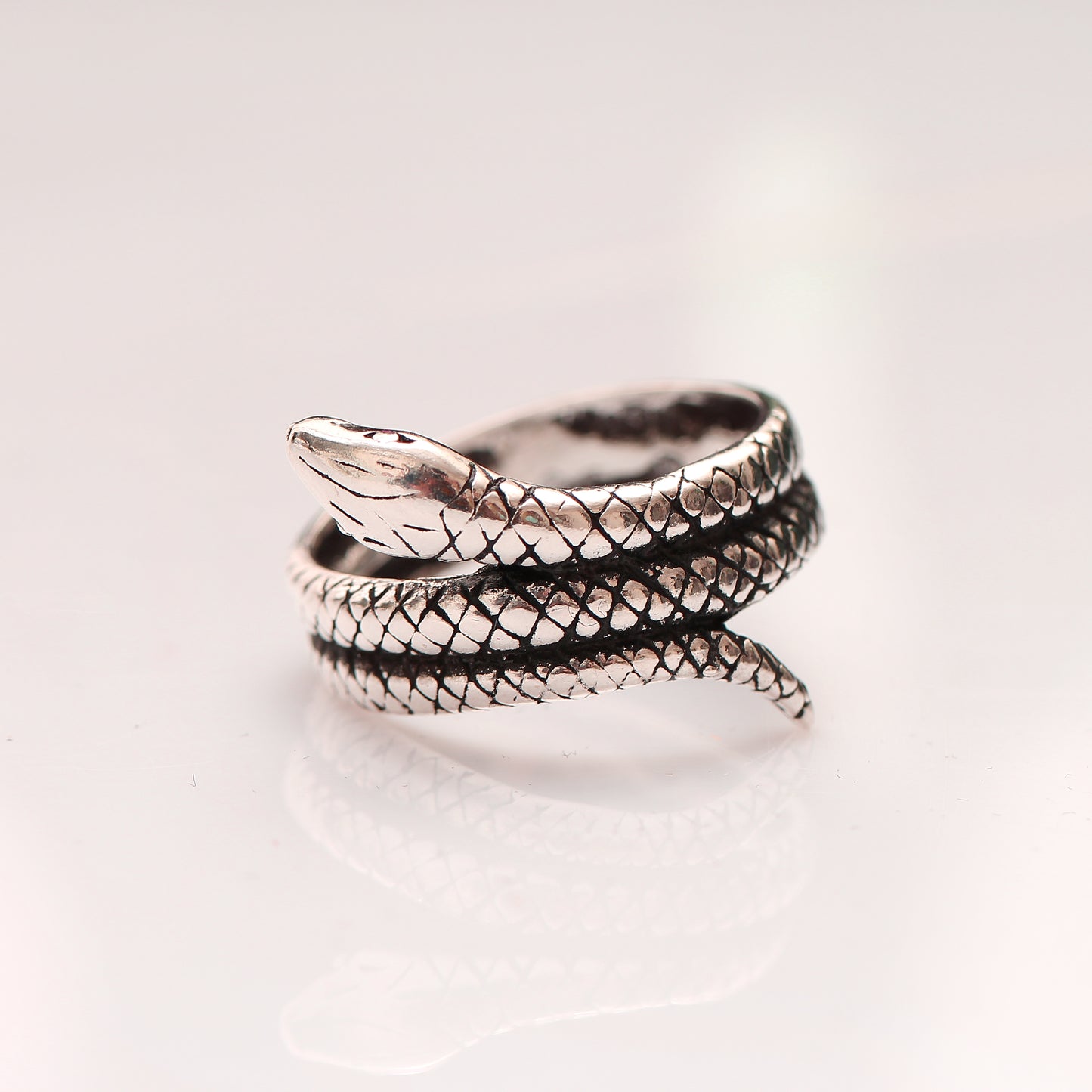 Serpent Snake Shape Ring in Sterling Silver – Adjustable Statement Jewelry for Bold Style