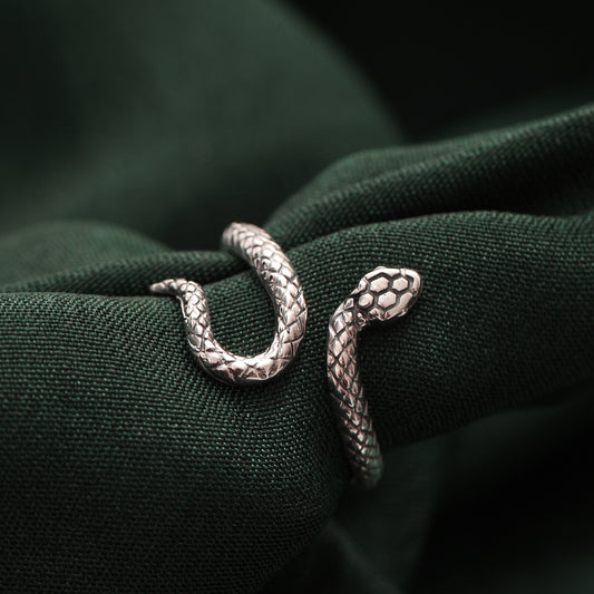 Bold Serpent Design Sterling Silver Ring – Symbol of Power, Transformation & Protection