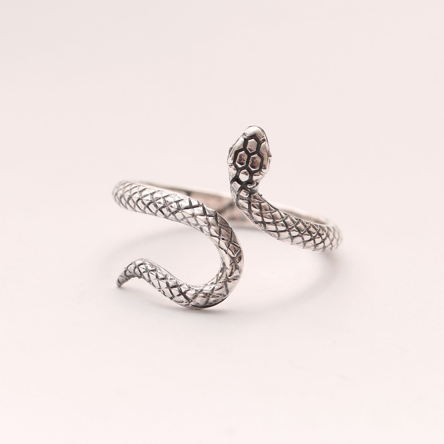 Bold Serpent Design Sterling Silver Ring – Symbol of Power, Transformation & Protection