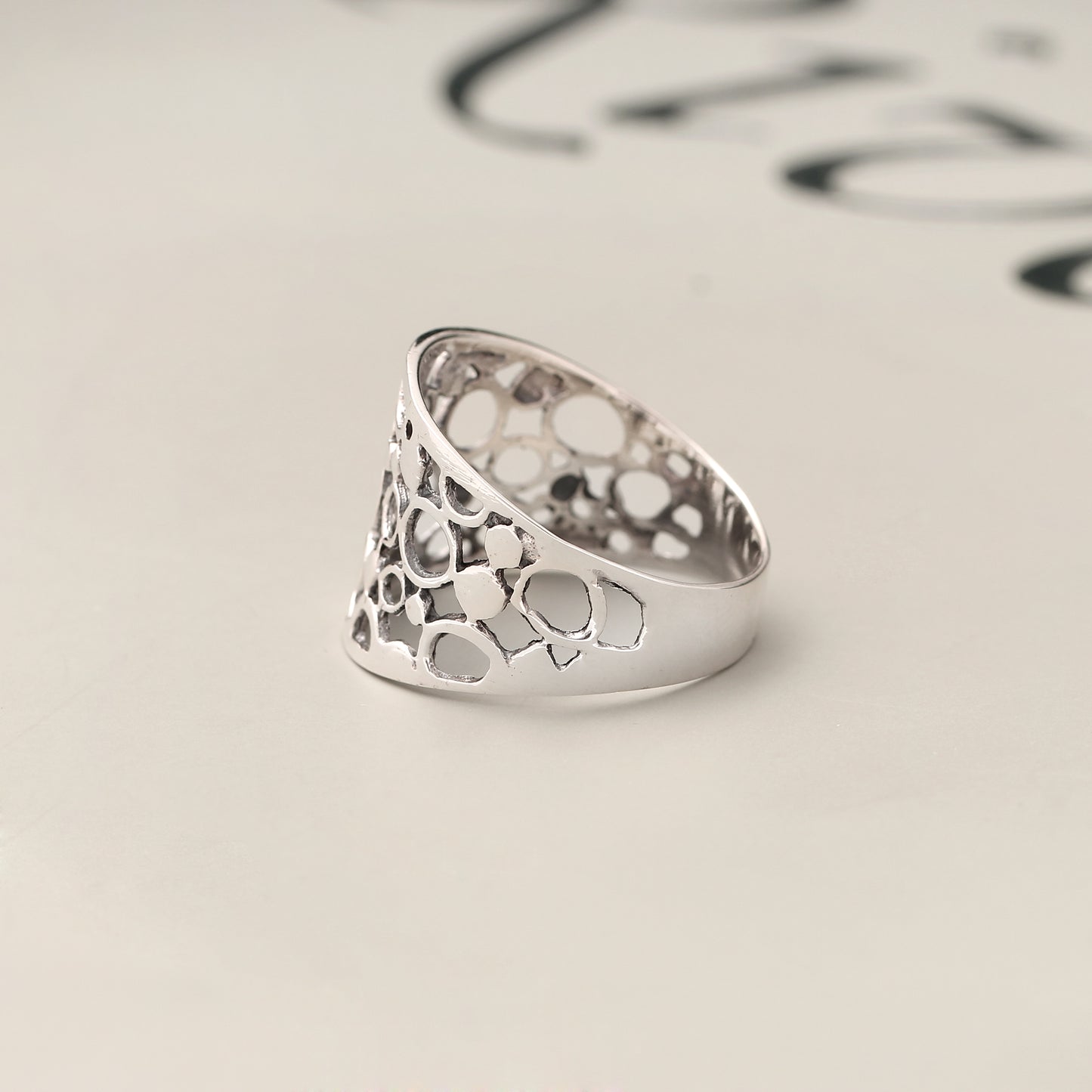 925 Sterling Silver Artistic Hole & Dot Design Ring – Modern Textured Statement Jewelry