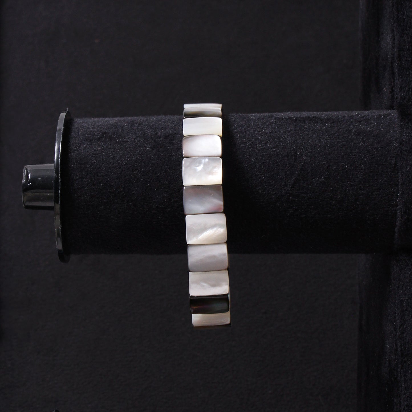 Elegant Natural Shell Versatile Look Bracelet – Handmade Stretch Jewelry for Balance & Ocean-Inspired Style