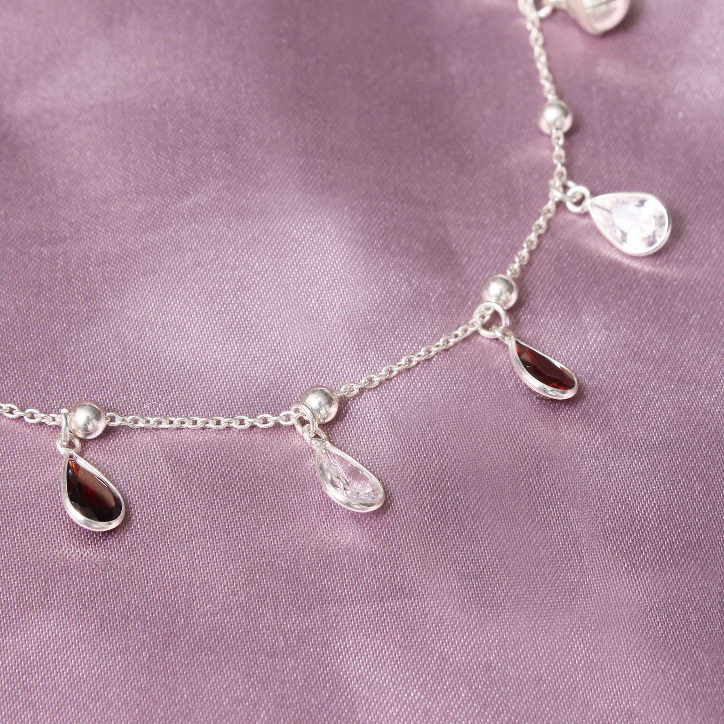 925 Sterling Silver Teardrop Charm Anklet/Bracelet – Elegant Chain with Dangling Charms