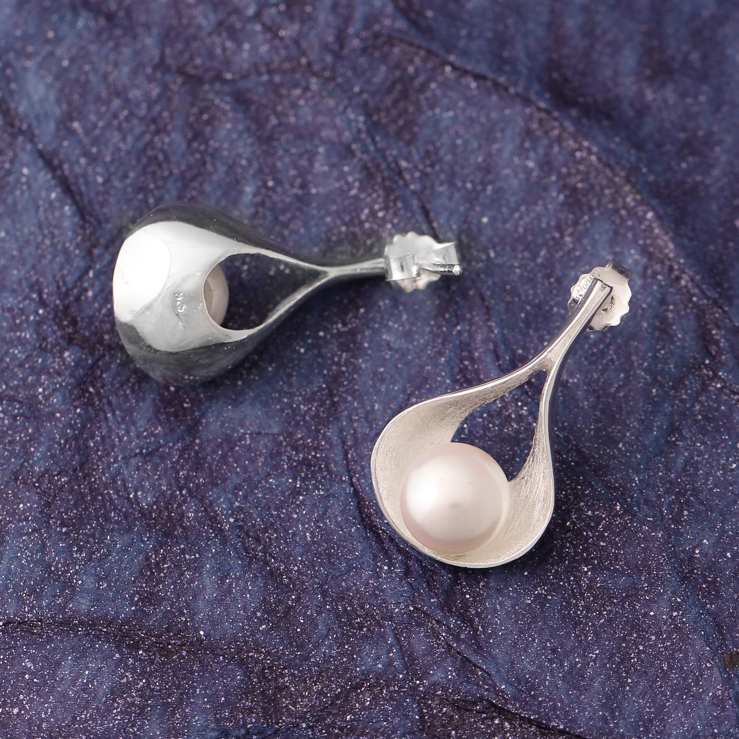 925 Sterling Silver Calla Lily Pearl Earrings – Elegant Ocean-Inspired Bridal Jewelry Gift