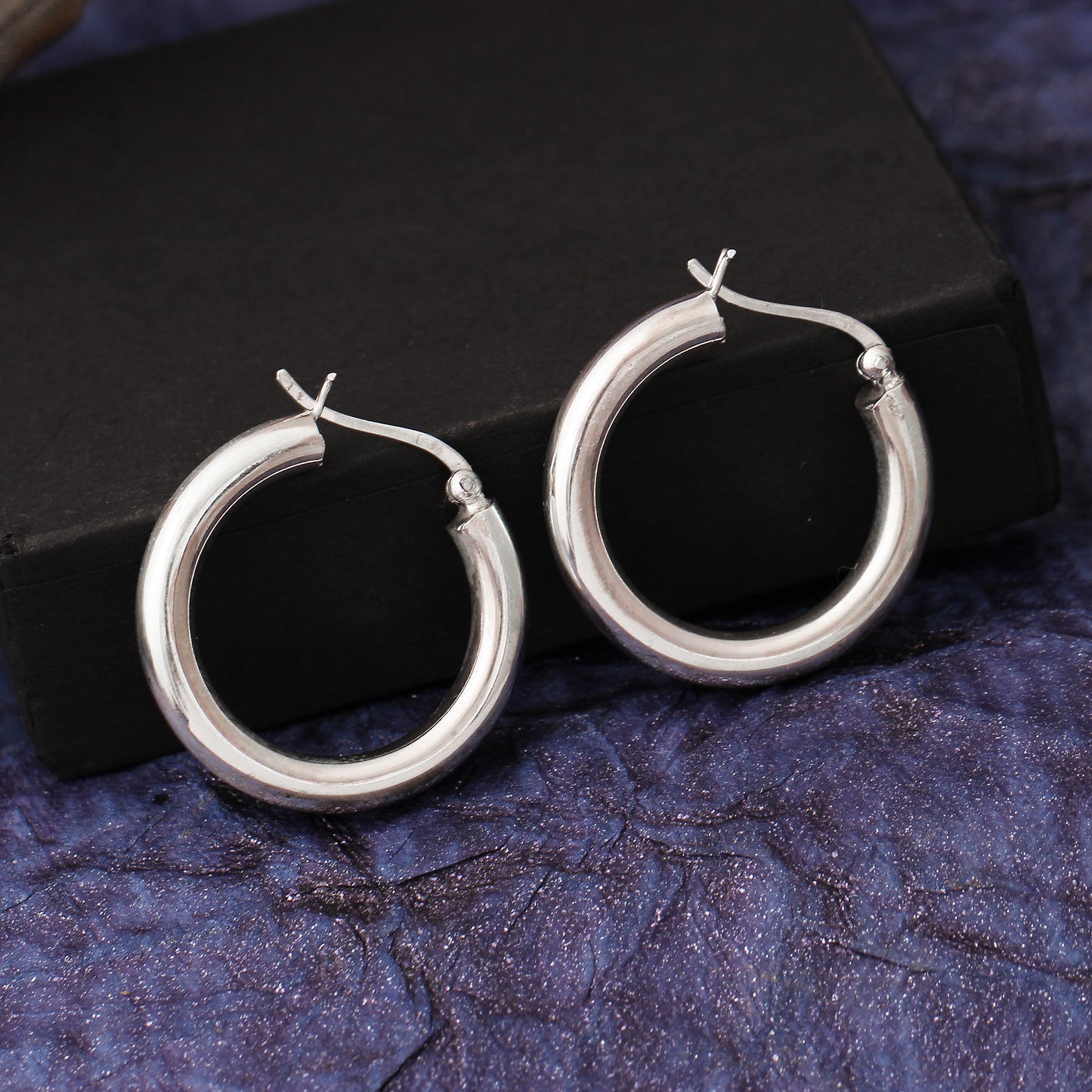 925 Sterling Silver Hoop Earrings – Timeless Elegance and Style