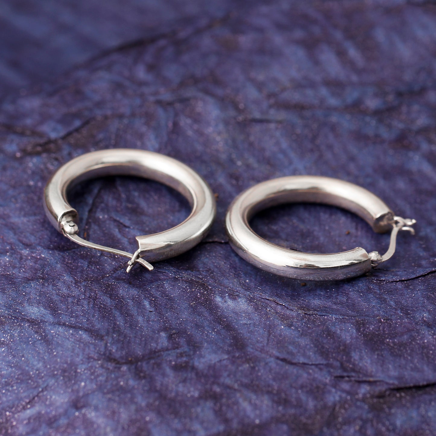 925 Sterling Silver Hoop Earrings – Timeless Elegance and Style