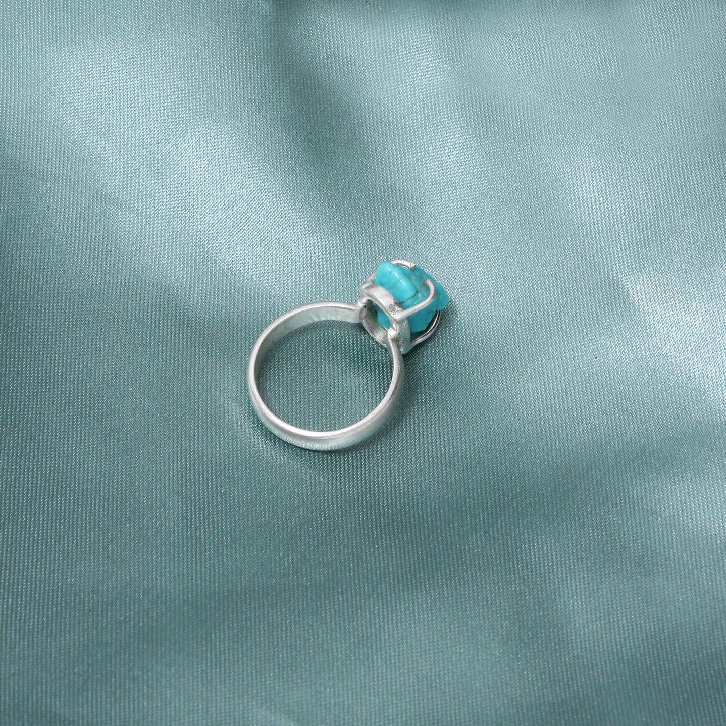925 Sterling Silver Raw Natural Turquoise Ring – Unisex Handmade Healing Gemstone Jewelry for Protection & Clarity