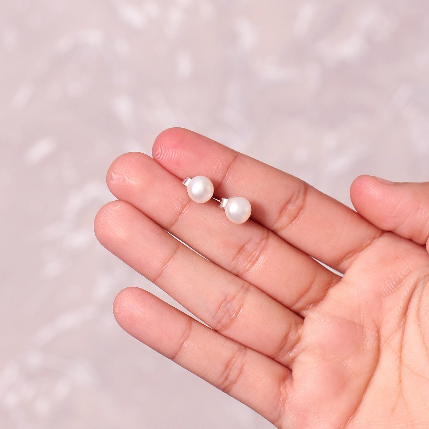 Classic Natural Pearl Stud Earrings – Timeless & Elegant Jewelry