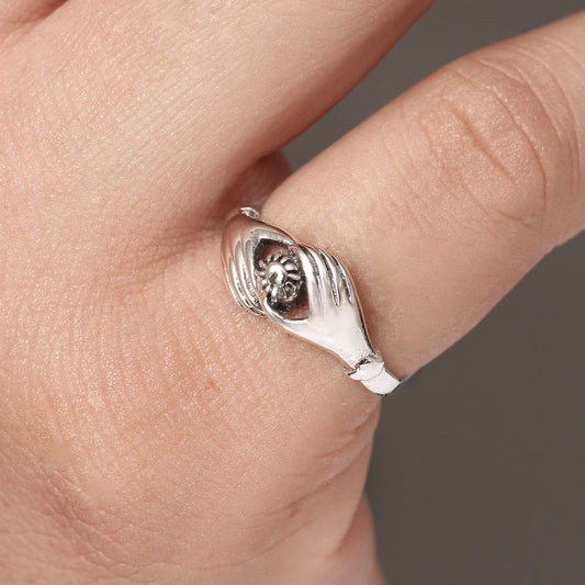925 Sterling Silver Claddagh Lovely Promise Hand Ring – Symbol of Love, Loyalty & Friendship