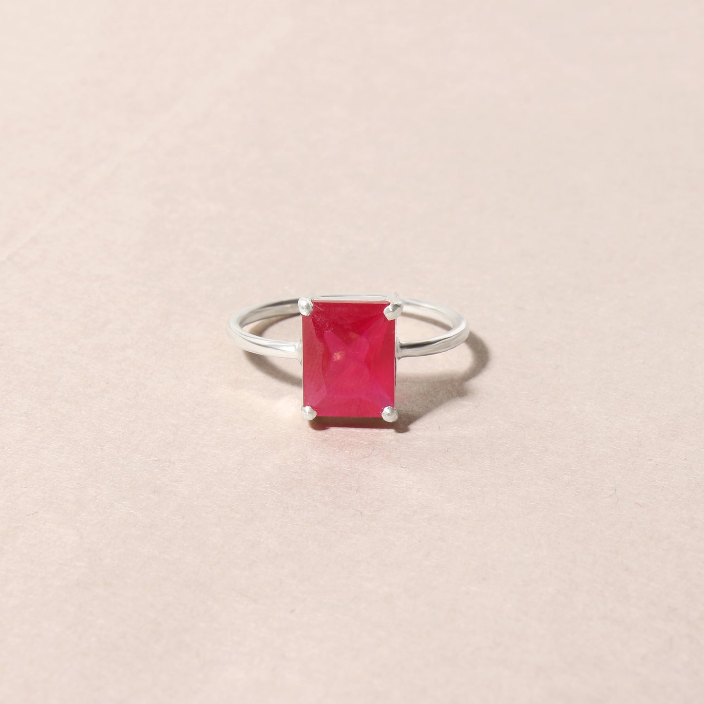925 Sterling Silver Ruby Quartz Gemstone Ring – Bold Elegance with Radiant Beauty