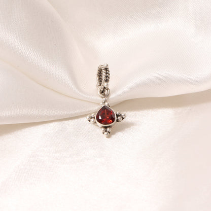Natural Garnet Silver Gemstone Pendant – Handmade Red Gemstone Necklace Charm for Love & Vitality