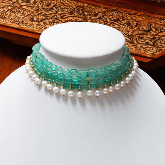 Natural Green Quartz & Pearl Choker Necklace – Elegant Fusion Jewelry for Modern Ethnic Looks