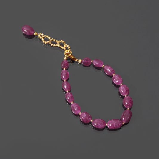 Stunning Hematite and Ruby Oval Gemstone Bracelet – Elegant & Versatile