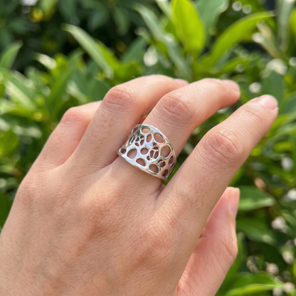 925 Sterling Silver Artistic Hole & Dot Design Ring – Modern Textured Statement Jewelry