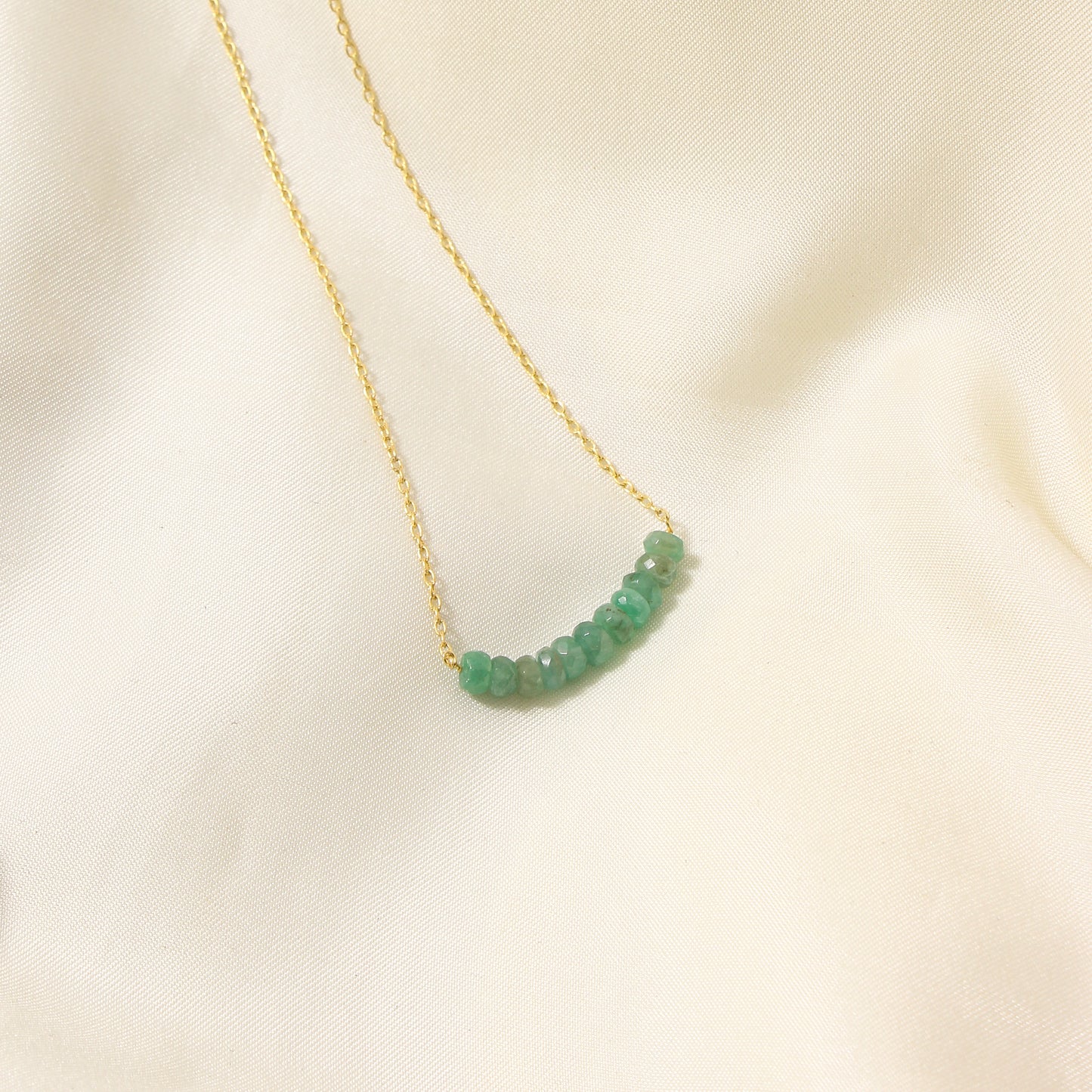Delicate Natural Emerald Beaded Bar Necklace – Minimalist Birthstone Jewelry