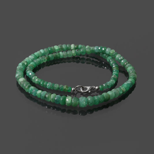 Natural Emerald Beaded Necklace – Elegant Green Gemstone Jewelry for Timeless Style