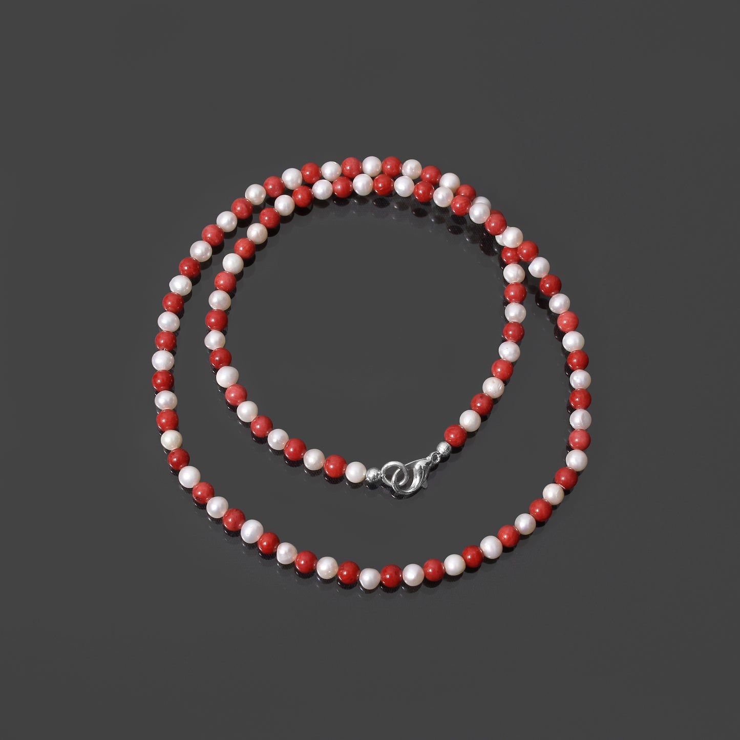 Christmas-Themed Natural Red Coral and Pearl Beaded Bracelet – Festive Elegance