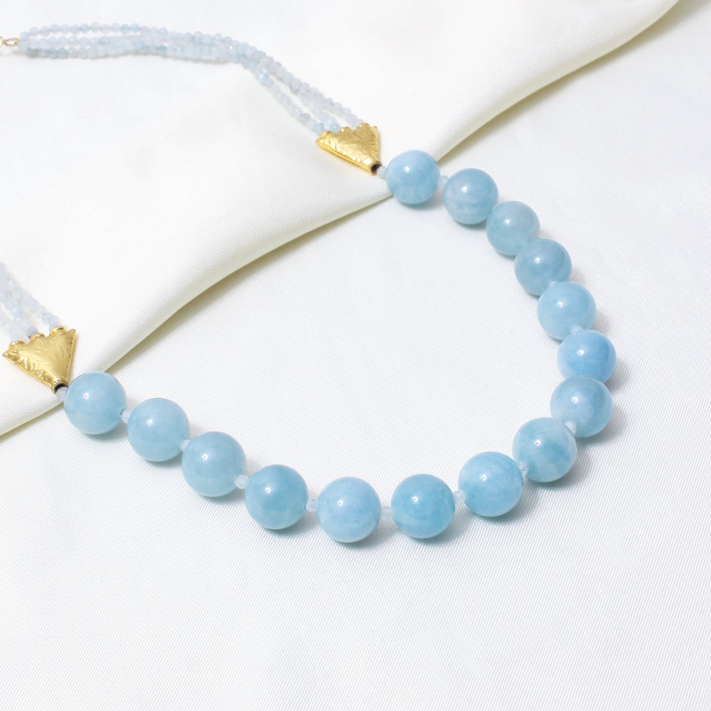 Natural Aquamarine Beaded Gemstone Necklace – Handmade Blue Aquamarine Crystal Choker with Gold Accents