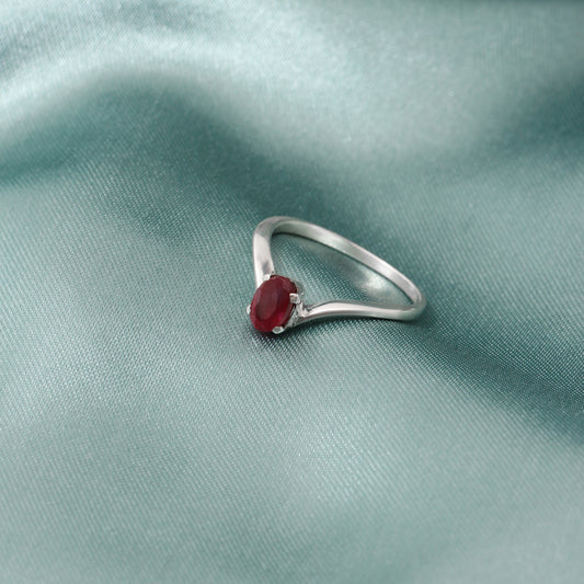 925 Sterling Silver Ruby Gemstone Ring – Elegance with a Touch of Royalty