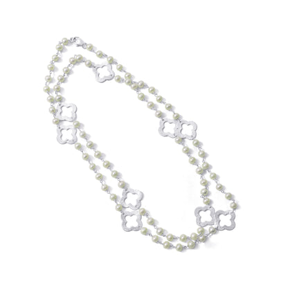 Elegant Natural Pearl and Sterling Silver Clover Necklace – Timeless Grace with Delicate Charm
