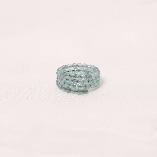 Elegant Aquamarine Ring - Timeless Gemstone Jewelry