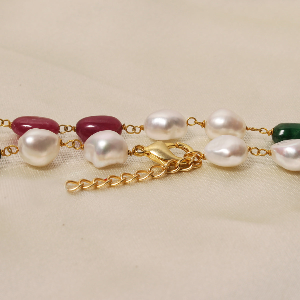 Natural Pearl Ruby Emerald Beaded Rosary Chain Necklace – Elegant Gemstone Jewelry