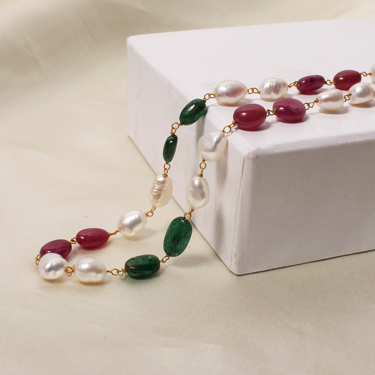 Natural Pearl Ruby Emerald Beaded Rosary Chain Necklace – Elegant Gemstone Jewelry