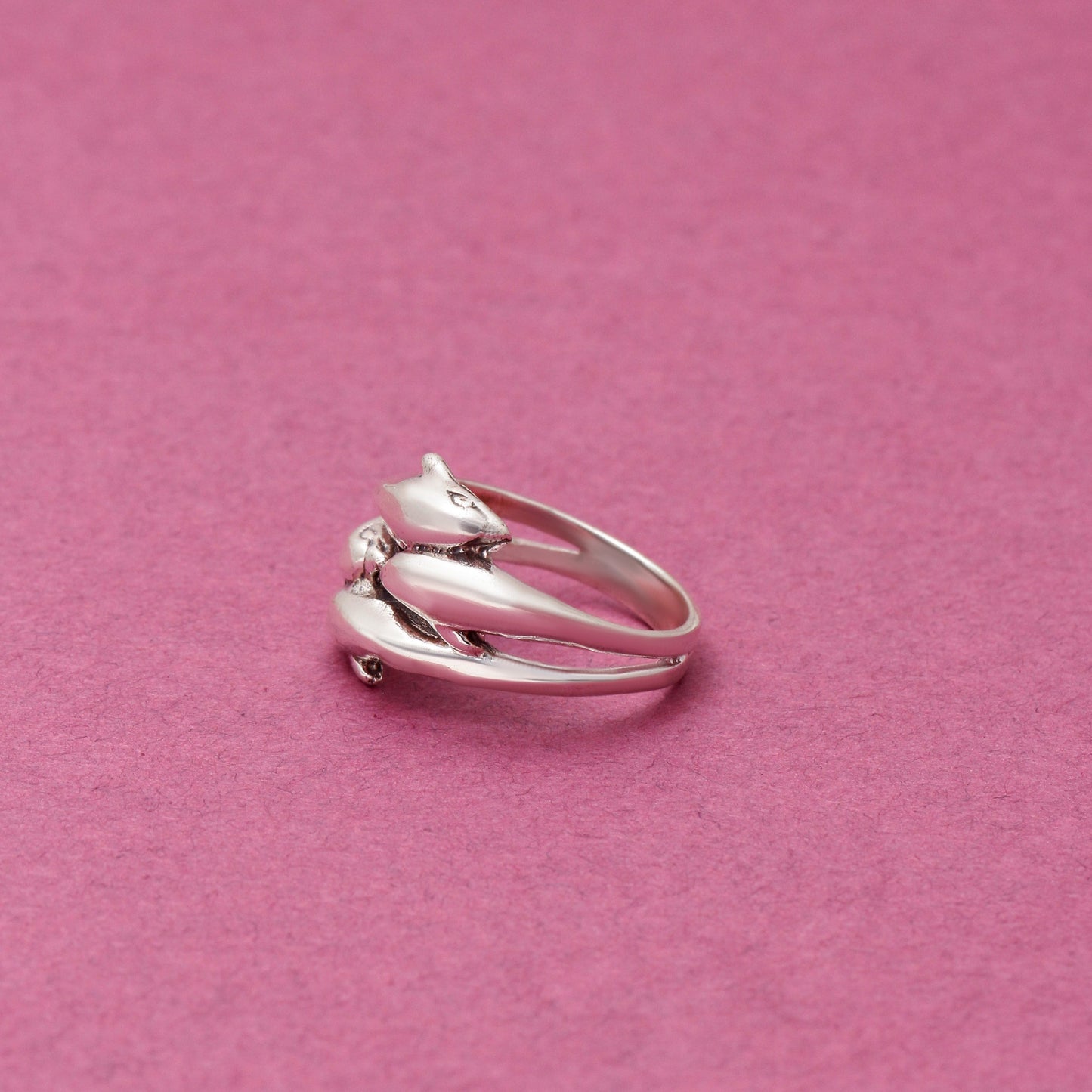 925 Solid Sterling Silver 4 Dolphin Ring