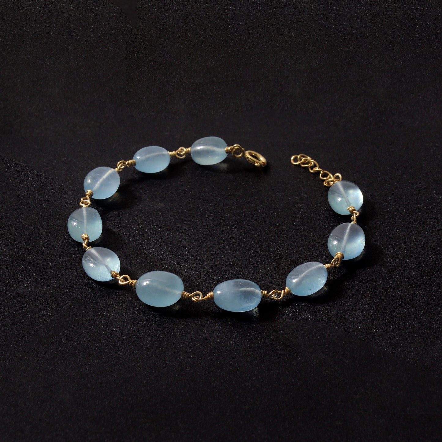 Elegant Natural Aquamarine Beaded Bracelet – Gold Wire Wrapped Adjustable Jewelry for Women and Girls