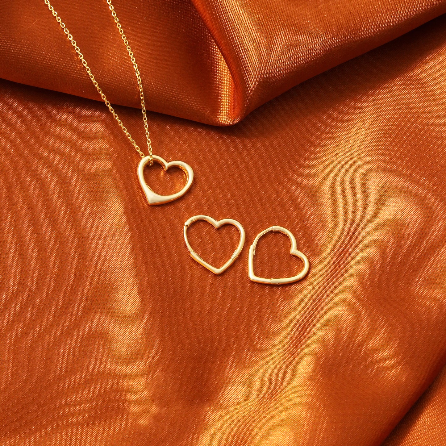 Gold-Plated Heart Design Hoop Earrings – Minimalist Charm with a Romantic Touch